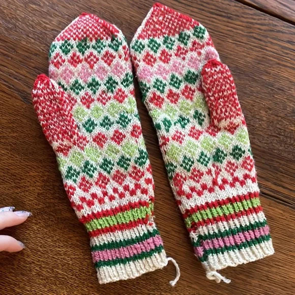 GIFTED Wool Mittens Vintage Handmade - Picture 2 of 4